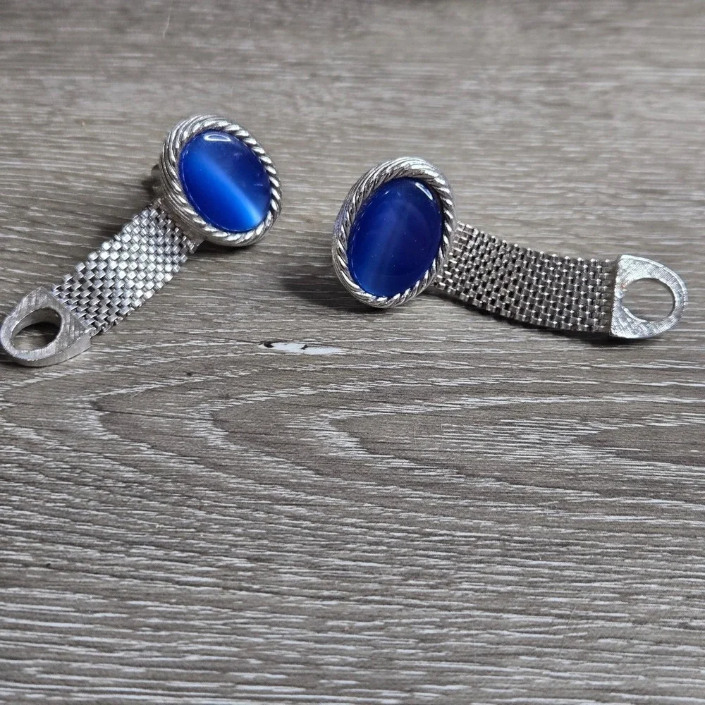 Silver Tone Blue Chatoyant Glass Cufflinks Wrap Around Mesh Toggle Back